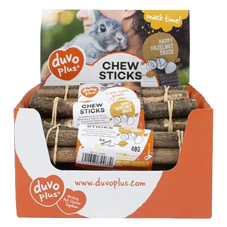 Pamlsok DUVO+ žuvacie tyčinky pre hlodavce, lieskový orech 4 ks/bal