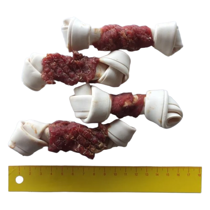 Pamlsok Salač Uzol obalený kuracím mäsom 300 g